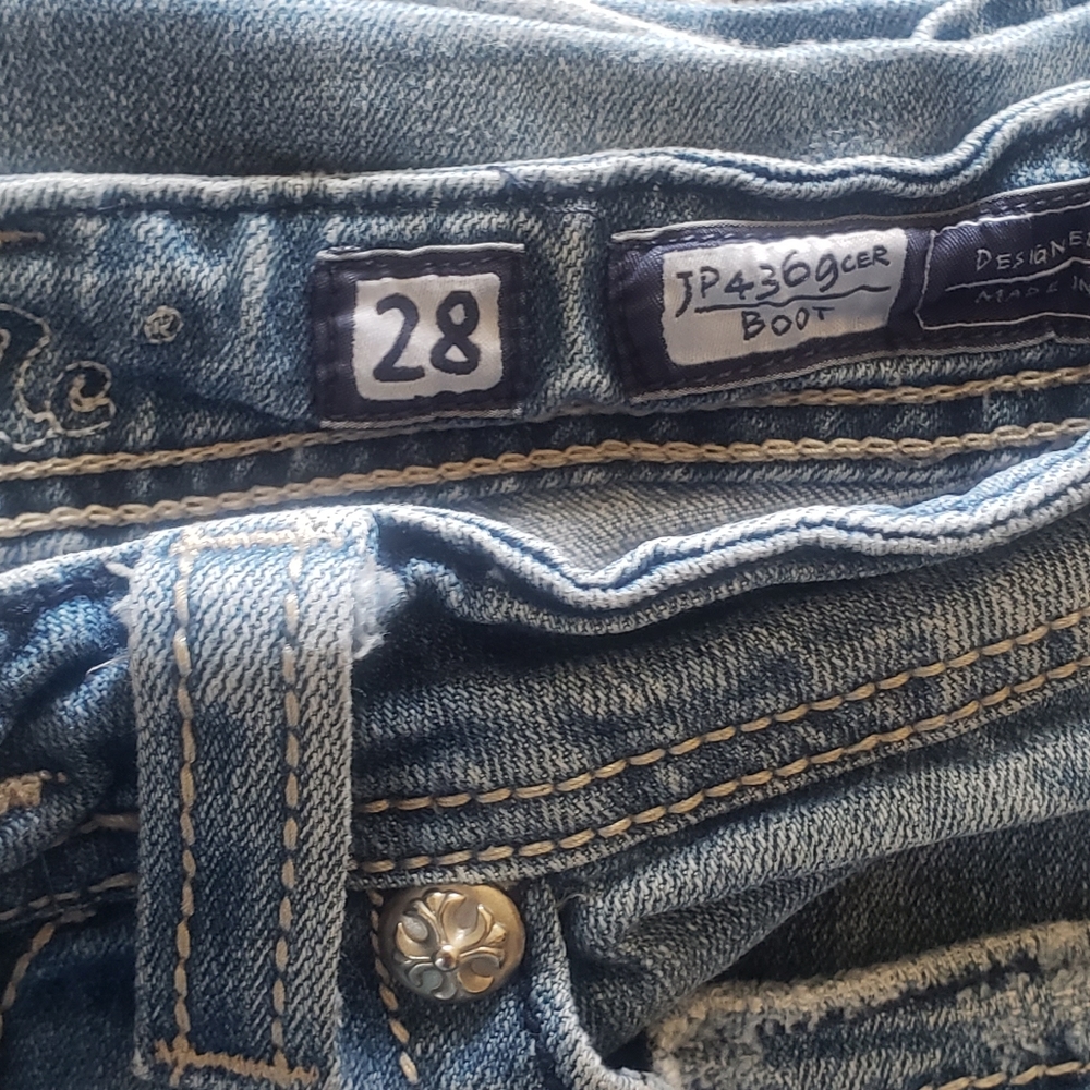 Miss Me Jeans - Picture 2 of 3